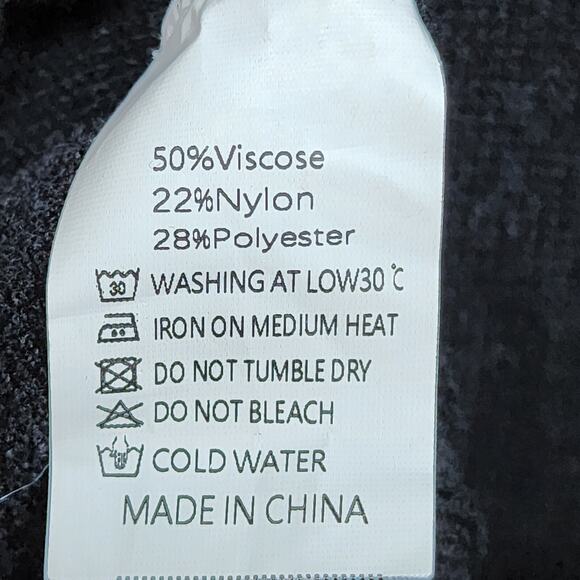 Women’s Black V-Neck Sweater Dress Medium Long Sleeve Ribbed Hem Pullover Casual - Picture 9 of 9